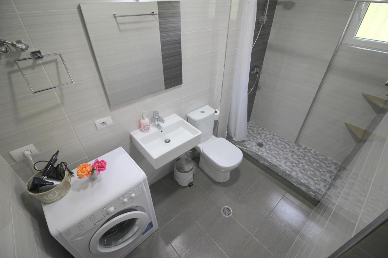 Kosta'S City Apartment Саранда Экстерьер фото