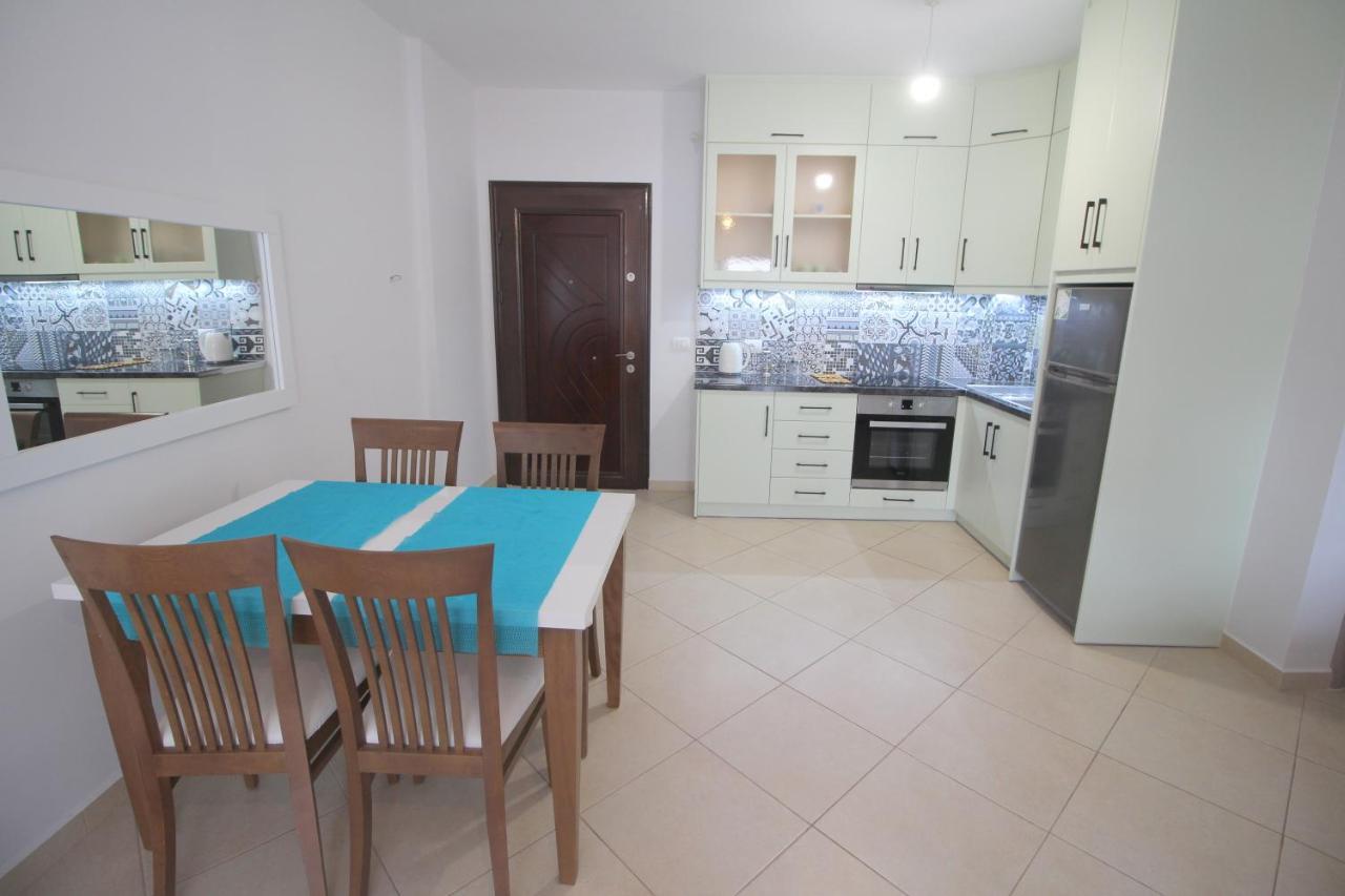 Kosta'S City Apartment Саранда Экстерьер фото